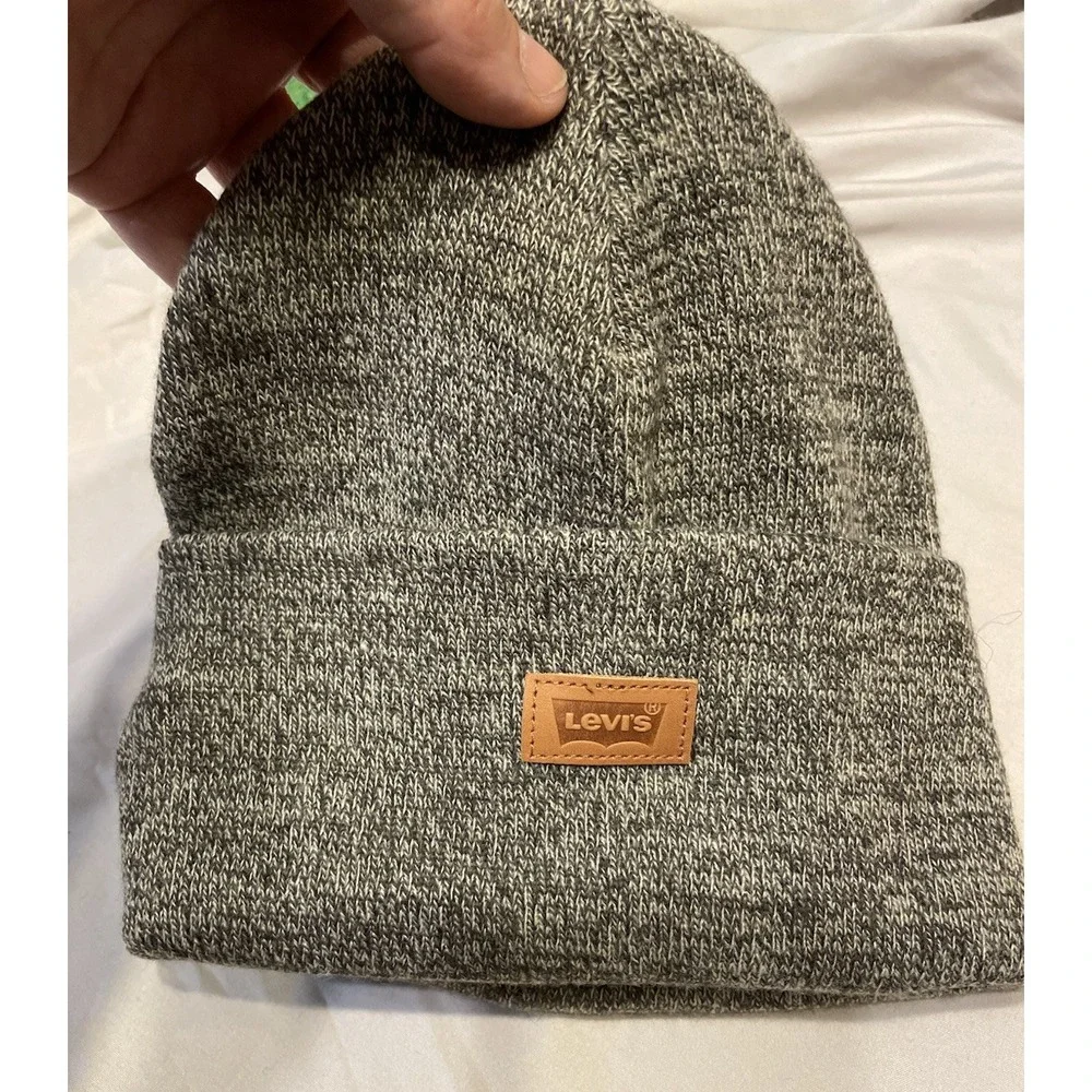 Levi's Beanie One Size Gray Faux Leather‎ Logo Patch Hat Cap
